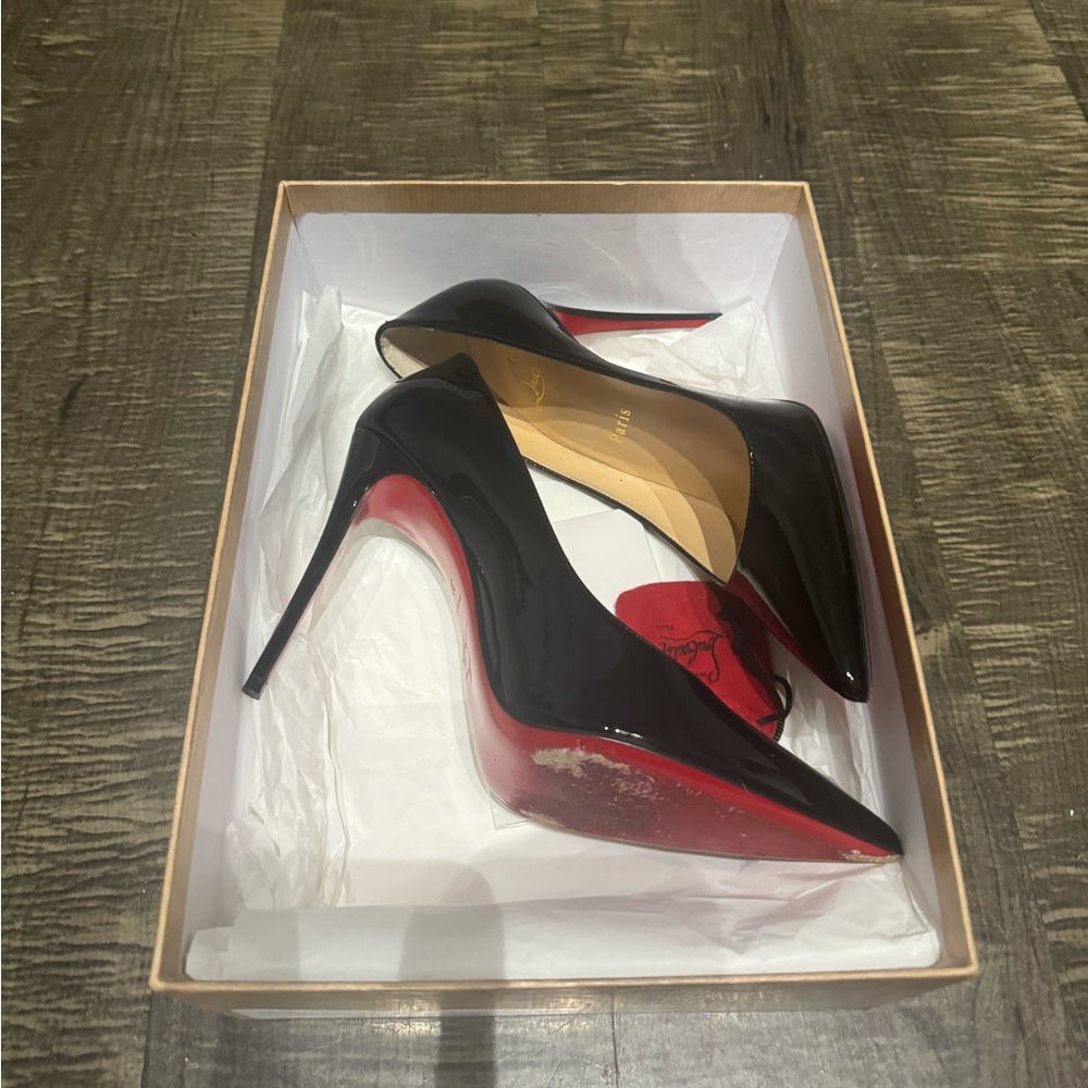 Christian Louboutin Glossy Heels 37